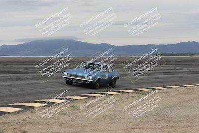 media/Jan-03-2026-SCCA SD (Sat) [[c9b9d14034]]/4-Novice Group/Session 1 Bowl/